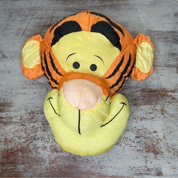 Vintage Disney’s Winnie the Pooh Tigger 90s plush stuffed head nursery puffalump - Picture 6 of 6